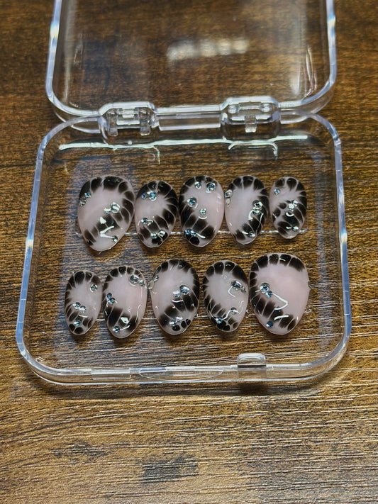 Black Sparkle Reusable Nails | Hand Painted Press On Nails|Custom Sizing and Shape|Great for Summer, Vacation, or Gift| Blooming gel, Silver