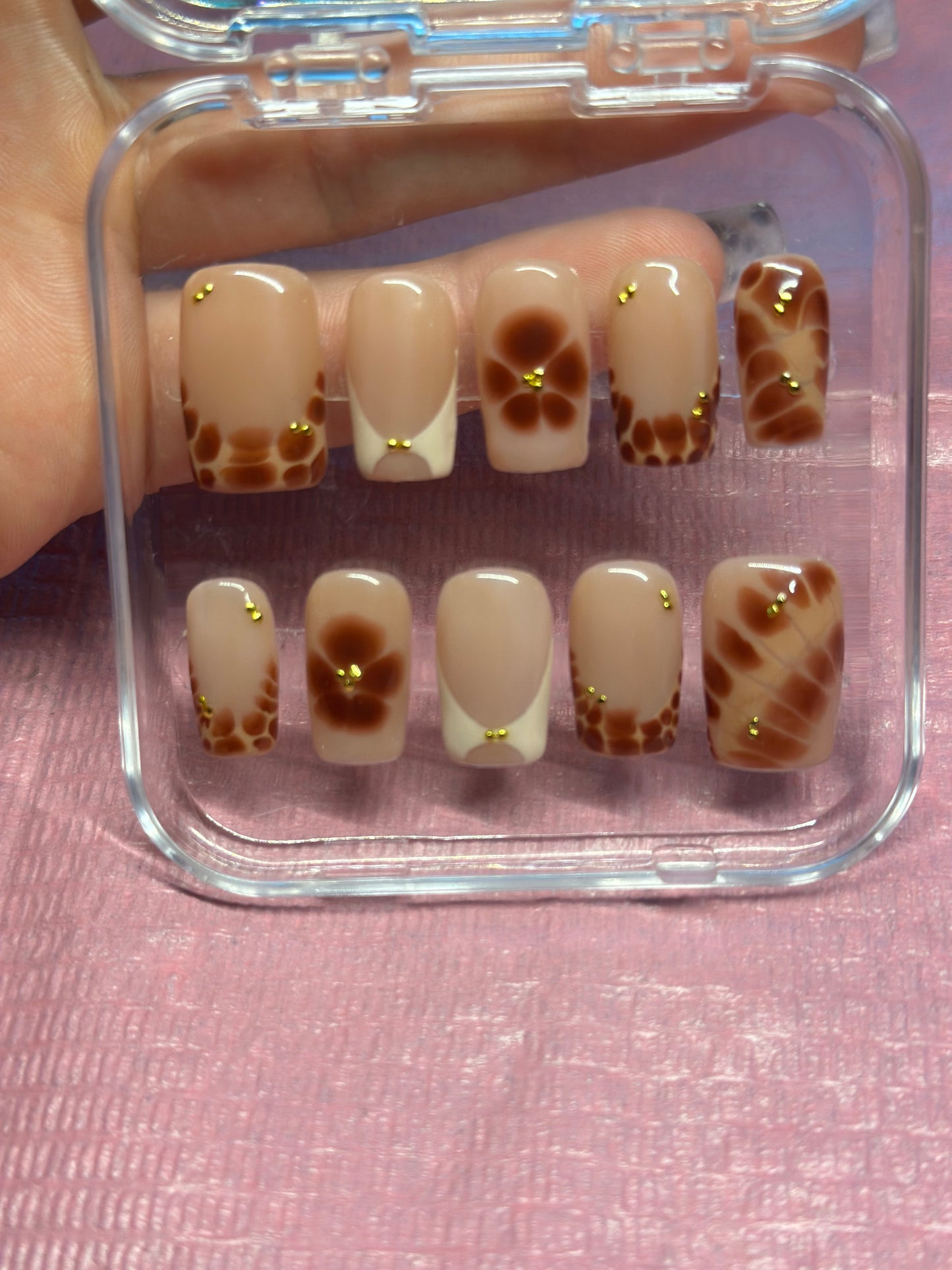 Brown Haze Blooming Gel nails